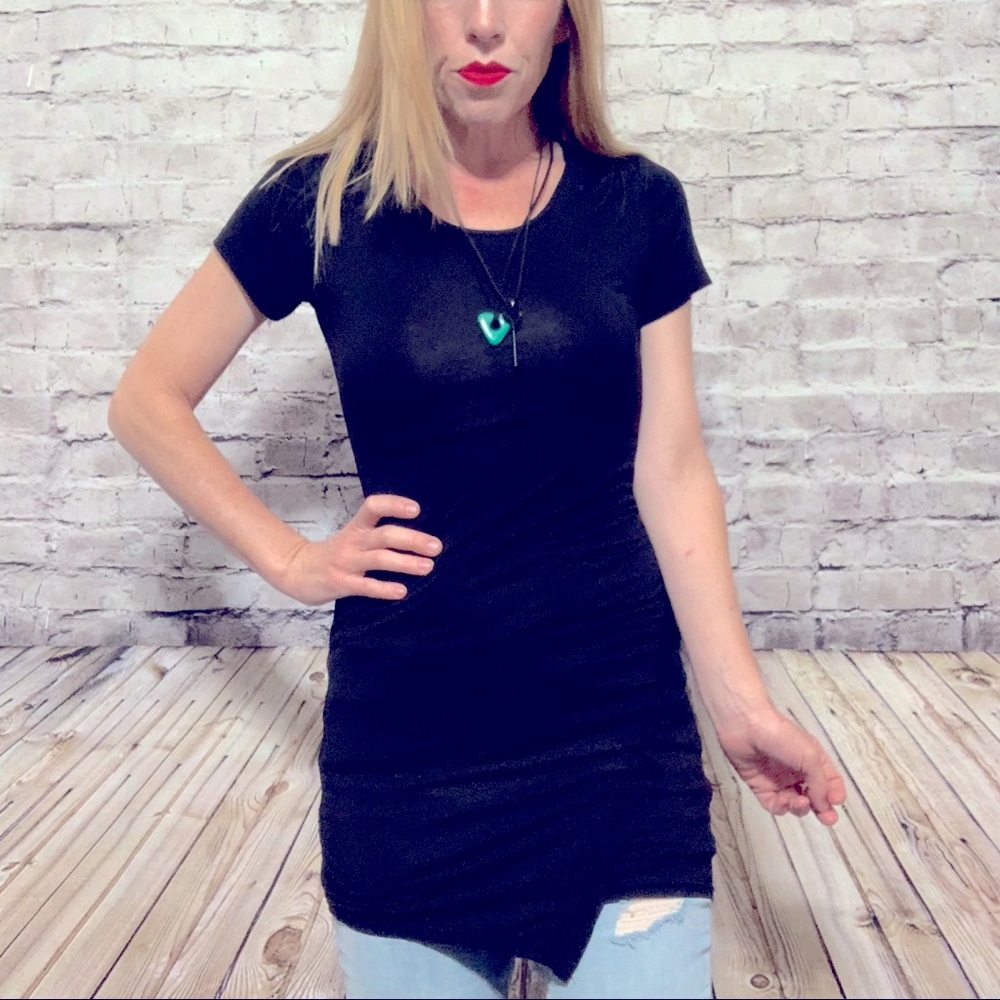 ‼️ZALORA Long Black Tee size S‼️